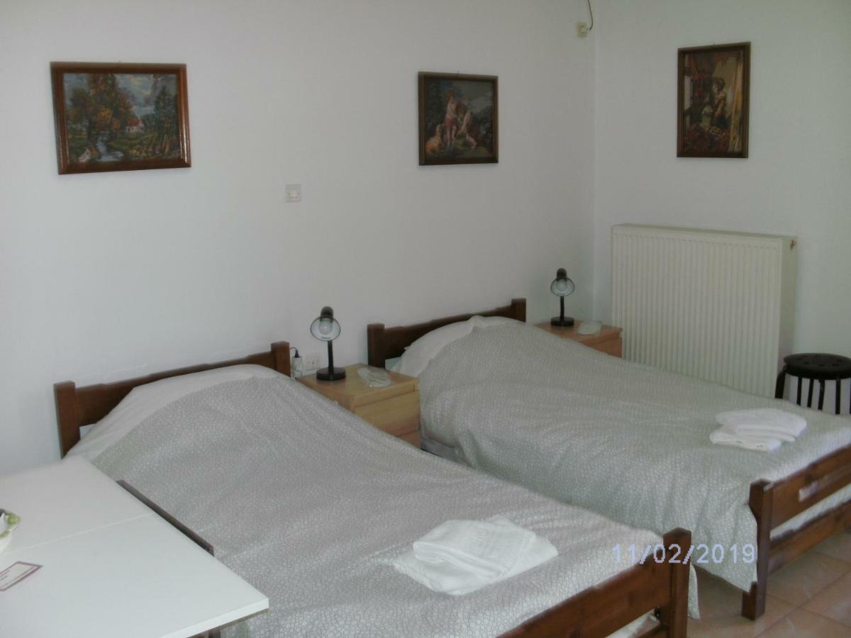 Nina Rooms  Artemida  Buitenkant foto